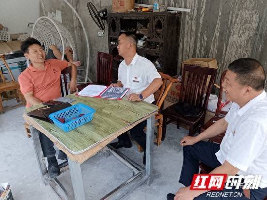 大旗策略 张家界国家森林公园门票站开展门票预约政策上门宣讲 助力辖区客栈提升服务效能